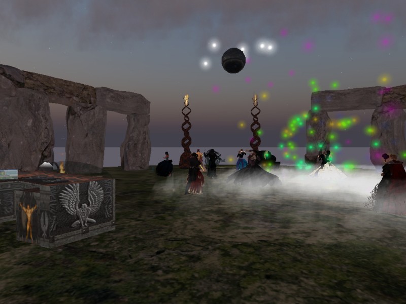 Dark Party with Disco Dance Ball for 20 dancers 